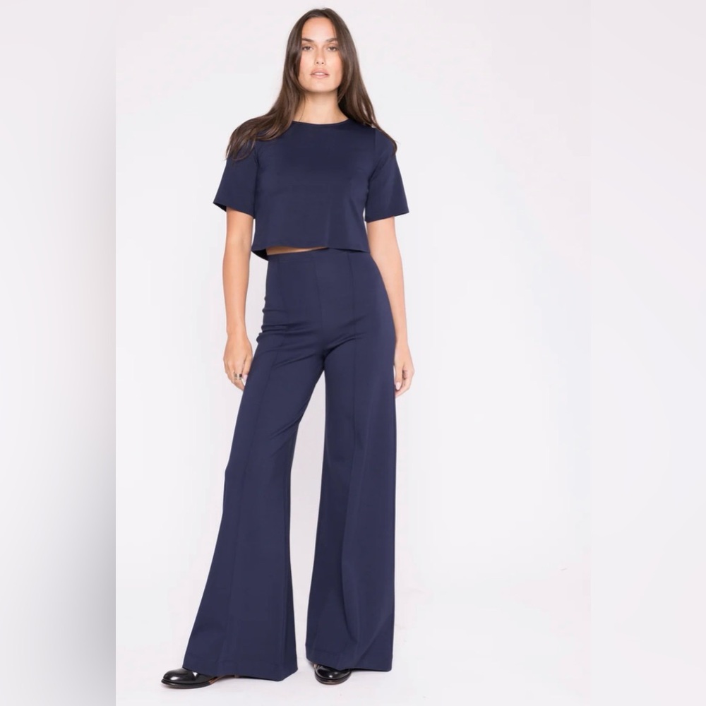 Wide Leg High-Waist Pants in Navy